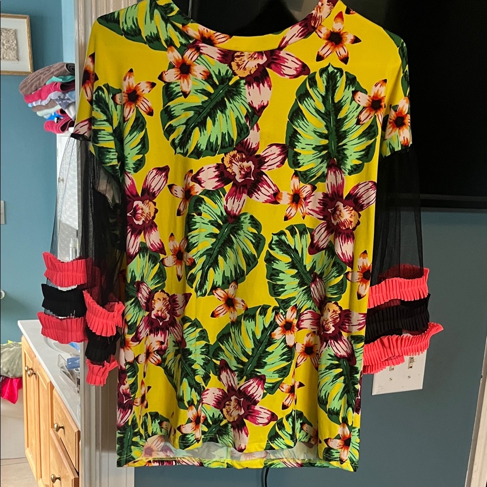 Tropical Floral Sheer Sleeve Top